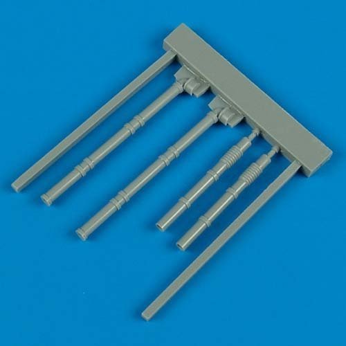 Quickboost QB48208 Wellington fuel outlet pipe - closed flaps Trumpeter 1/48