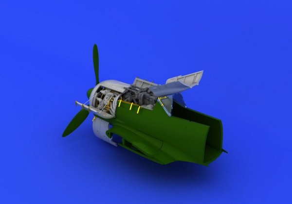Eduard 672088 Fw 190A-8 engine &amp; fuselage guns 1/72 (EDUARD)