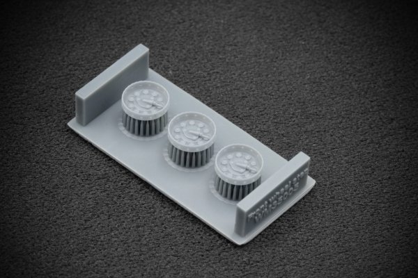 ScaleX WM 35005S GAZ-66 Sagged wheel set (for Trumpeter) 1/35