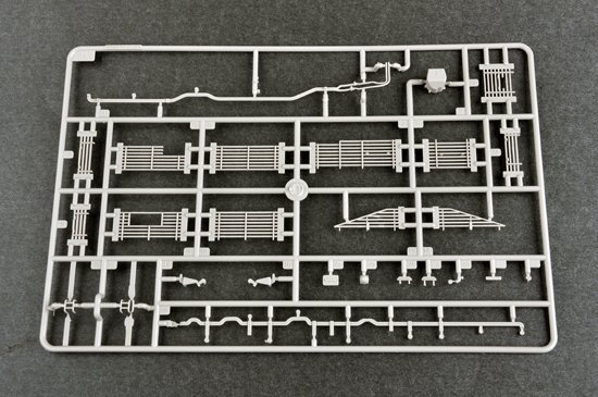 Trumpeter 09507 Russian T-72B2 MBT (ROGATKA) 1/35