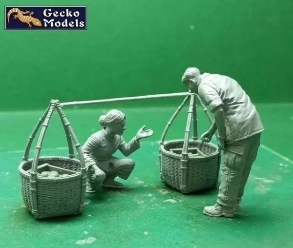Gecko Models 35GM0123 Saigon Greengrocer 1960s-1970s Figure Set 1/35