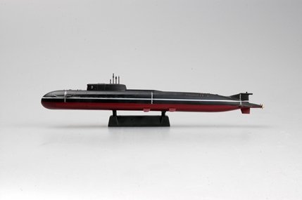 Hobby Boss 87021 Kursk SSGN Russian Navy Oscar II Class Submarine 1/700