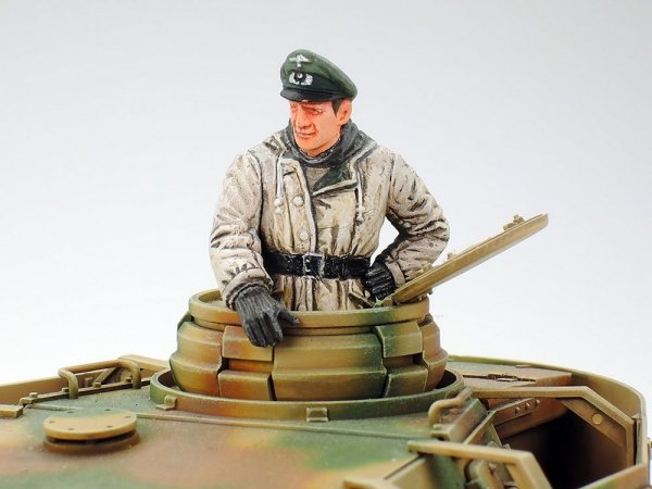 Tamiya 35209 German Pz.Kpfw.IV Ausf.H Early Version (1:35)