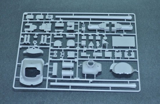 Trumpeter 00915 SU-100 SPG 1/16