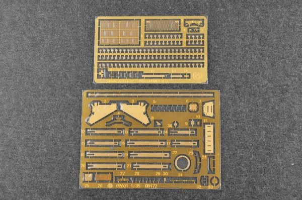 Trumpeter 09601 Soviet Obj.172 T-72 Ural 1/35
