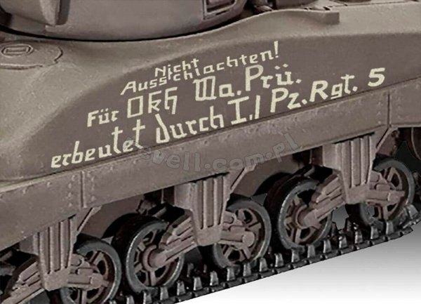 Revell 03290 Sherman M4A1 1/72