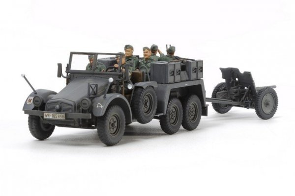 Tamiya 32580 German 6x4 Towing Truck Kfz.69 w/3.7cm Pak (1:48)