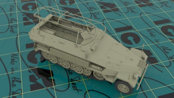 ICM 35102 Sd.Kfz.251/6 Ausf.A, WWII German Armoured Command Vehicle (1:35)