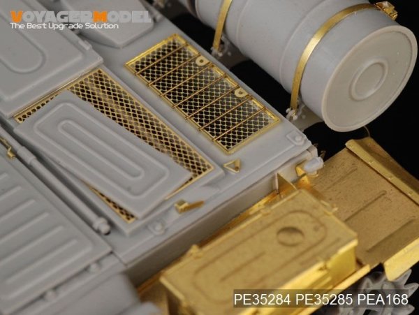 Voyager Model PE35284 Russian T-62 Medium Tank Mod.1972 for TRUMPETER 00377 1/35