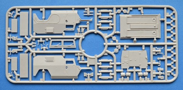 ACE 72180 Kornet-D ATGM complex on Tiger-M chassie 1/72