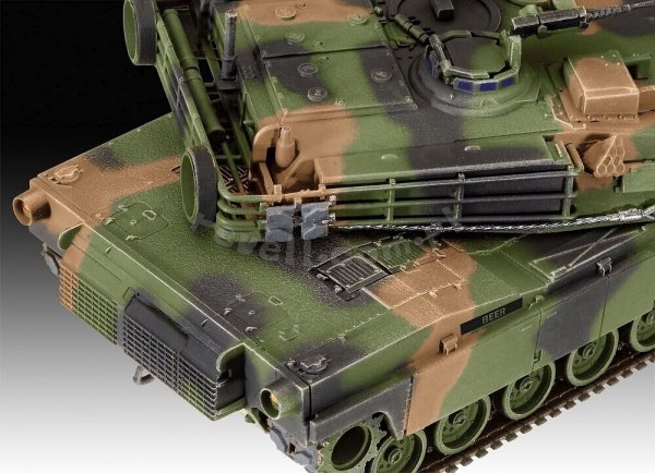 Revell 63346 M1A1 AIM(SA)/ M1A2 Abrams Model Set 1/72