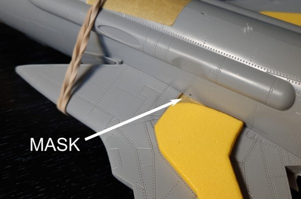Omask 74851 F-105 Thunderchief wheel bay plugs (for Hobby Boss 80332, 80333 ) 1/48