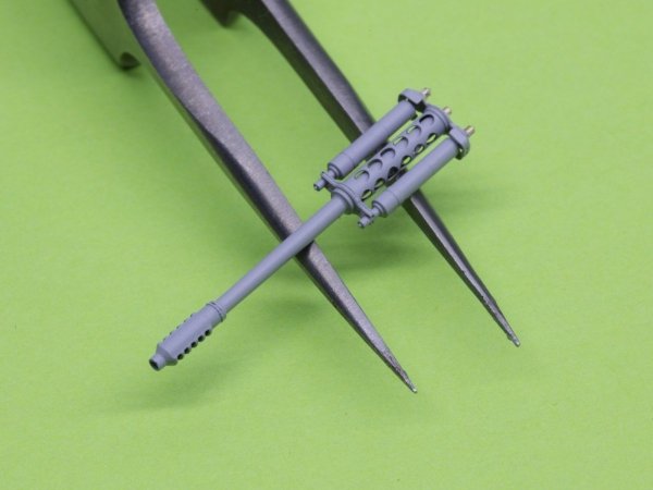 Master AM-48-125 AH-64 Apache - M230 Chain Gun barrel (30mm), Pitot Tubes and tail antenna (resin, PE and turned parts) 1:48