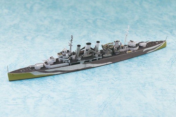 Aoshima 05673 HMS Kent British Heavy Cruiser 1/700