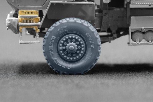 ScaleX WM 72002S Himars Sagged wheel set (for Foreart, Meng) 1/72