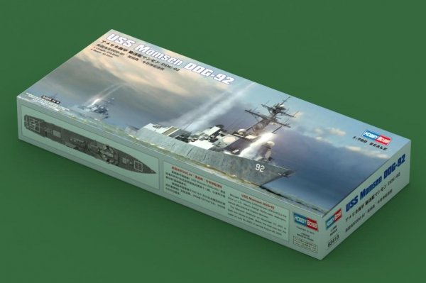 Hobby Boss 83413 USS Momsen DDG-92 1/700