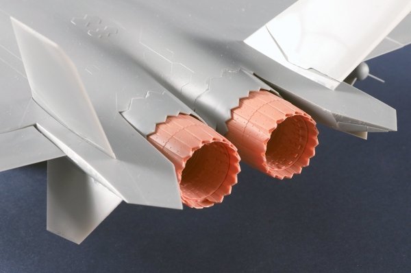 Trumpeter 05864 Chinese J-20S Mighty Dragon 1/48