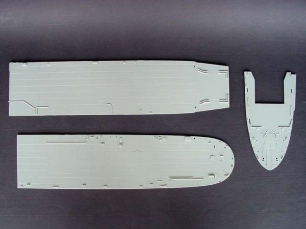 Trumpeter 05604 U.S. Aircraft Carrier CV-13 Franklin 1944 (1:350)
