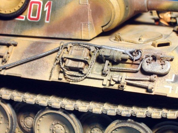 Eureka XXL ER-2501 Towing cable for Pz.Kpfw.V Panther Ausf.G Tank 1/25