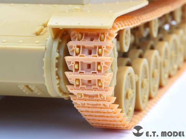 E.T. Model P35-027 IJA Type 4 “Chi-To” Medium Tank Workable Track ( 3D Printed ) 1/35