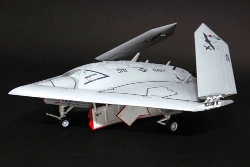 Freedom 18001 U.S Navy UCAS X-47B (1:48)