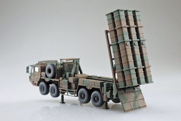 Aoshima 05537 JGSDF Type 12 Surface-to-ship missile 1/72