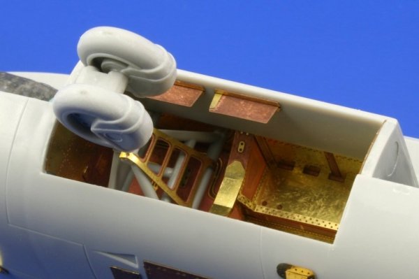 Eduard 73343 Nimrod 1/72 AIRFIX