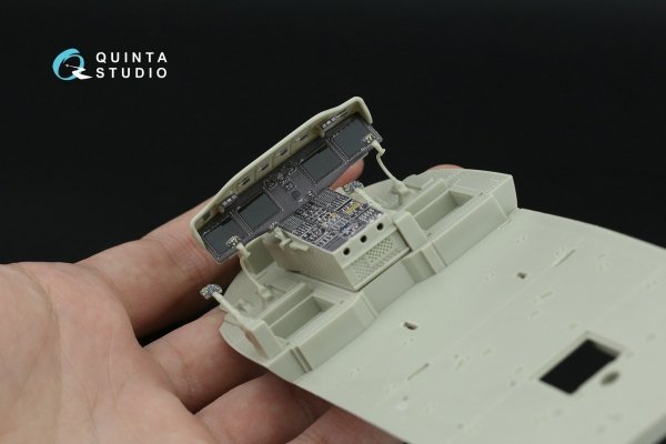 Quinta Studio QDS-35166 МН-60R Seahawk 3D-Printed &amp; coloured Interior on decal paper (Kitty Hawk) (Small version) 1/35