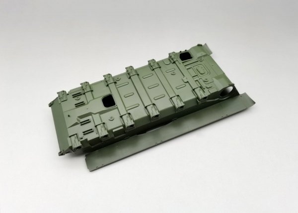 Amusing Hobby 35A050 Russian Main Battle Tank T-90A FULL INTERIOR 1/35