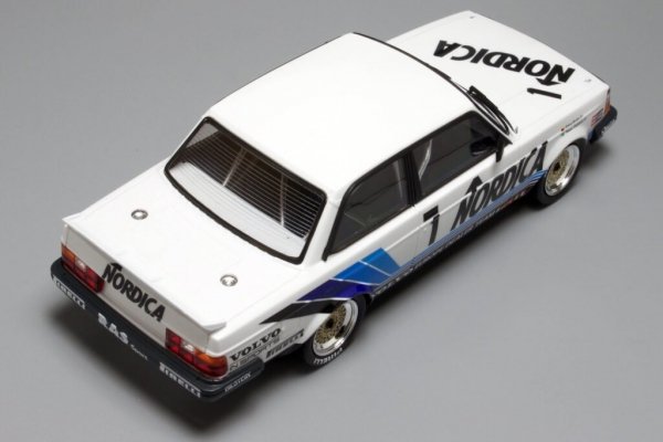 NuNu PN24013 Volvo 240 Turbo '86 ETCC Hockenheim Winner 1/24