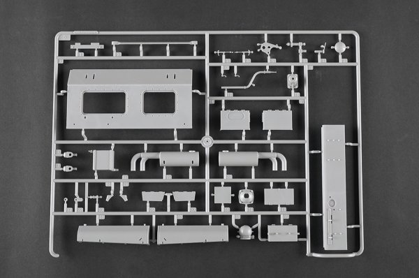 Trumpeter 00955 Pz.Bef.Wg.Fahrgestell Pz.Kpfw.III.Ausf.J 1/16