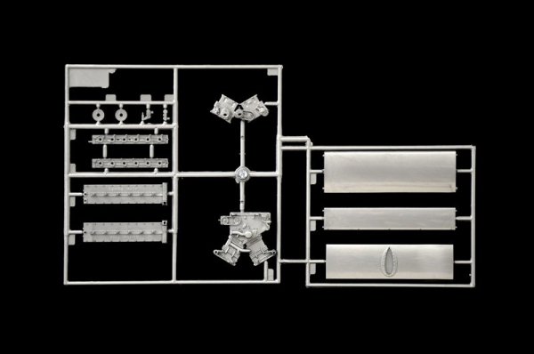 Italeri 4704 ALFA ROMEO 179 - 179C (1:12)