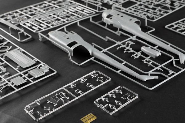 Trumpeter 05818 Mi-4AV Hound 1/48