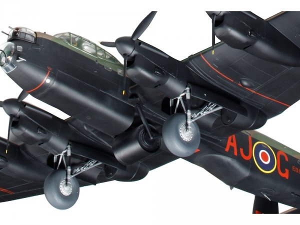 Tamiya 61111 Avro Lancaster B Mk.III Sp. - B Mk.I Sp &quot;Grand Slam Bomber&quot; 1/48