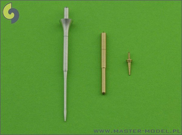 Master AM-32-044 F-4 Phantom II (long nose versions) - F-4E, F, G, EJ and recce variants RF-4B, C, E, EJ (1:32)