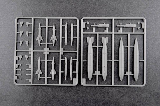 Trumpeter 02896 Soviet Su-9 Fishpot (1:48)
