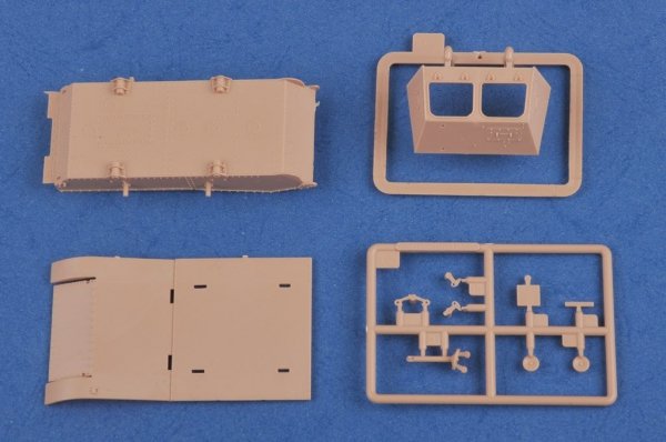 Hobby Boss 83855 Soviet T-28 Medium Tank (Cone Turret) (1:35)