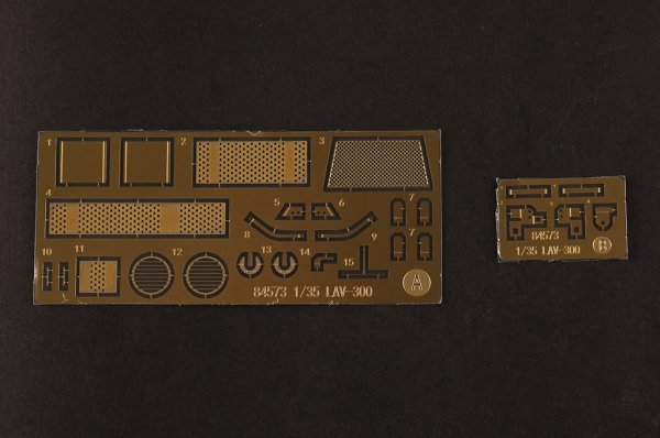Hobby Boss 84573 LAV300 90mm Cockerill Gun 1/35
