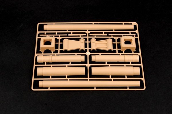 Hobby Boss 82911 German 80cm K(E) Railway Gun Dora (1:72)