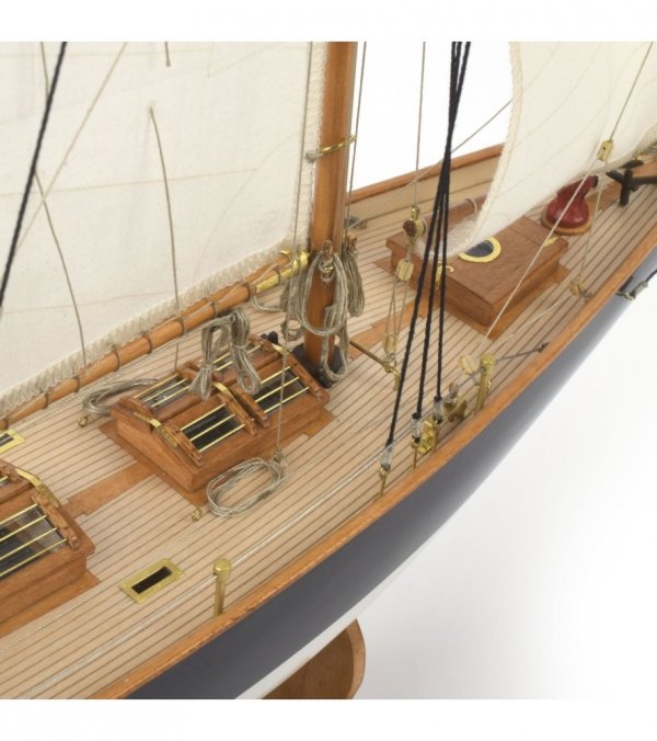 ARTESANIA LATINA 22418-N Jacht Pen Duick 1/28