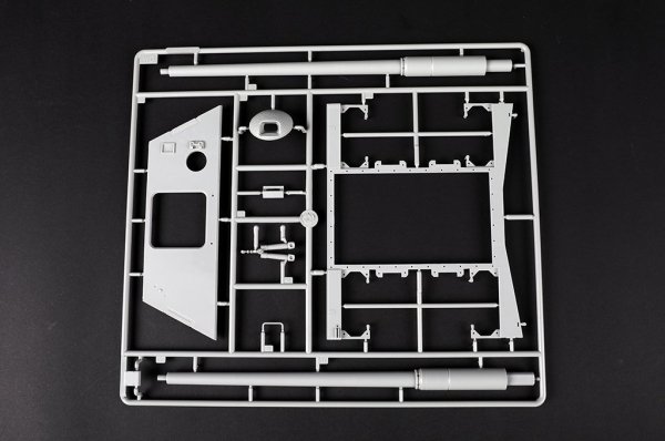 Trumpeter 00935 German Sd.Kfz 173 Jagdpanther Late Version 1/16