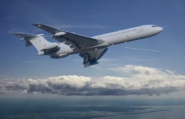 Roden 328 Vickers VC-10 K4 Type 1170 tanker  1:144