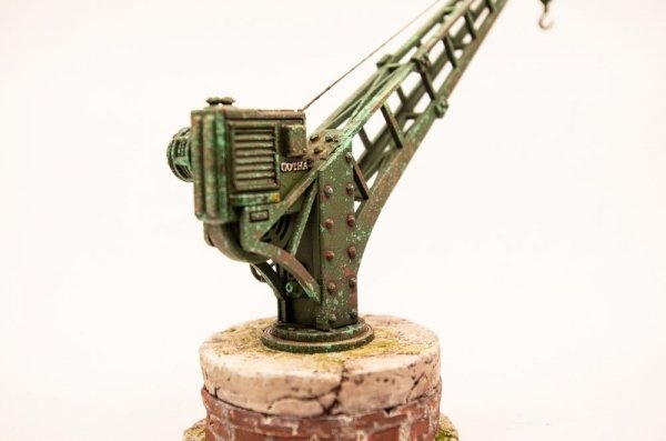 RT-Diorama 35678 4to. Elektrical Port Crane 1/35