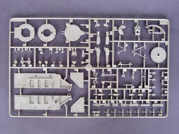 Trumpeter 00206 Guideline Missile on Launcher (1:35)