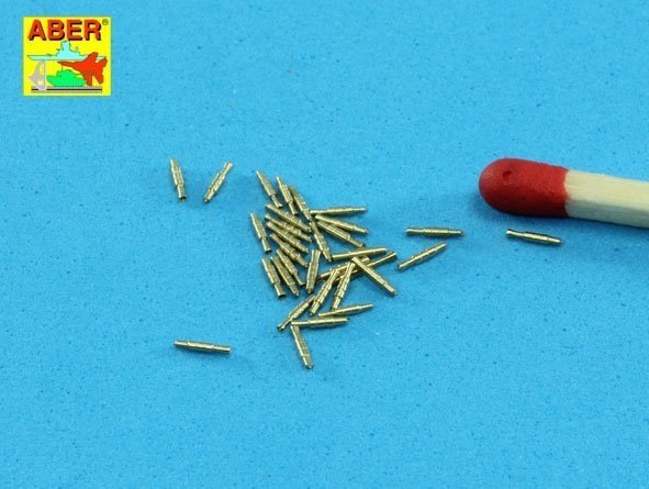 Aber 350L-72 Zestaw luf do H.M.S. Ark Royal 16 x 4,5in (114mm) QF Mk I; 32 x QF 2-pdr (40mm) Mark VIII Pom-Pom; 32 x 0,5in (12,7mm) Vickers Mk III 1/350