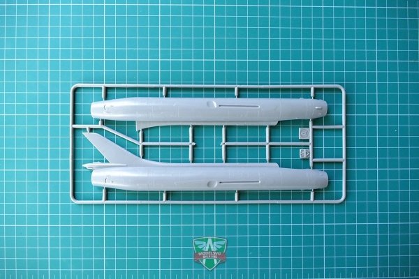 Modelsvit 72019 S-32MK Soviet bomber 1/72