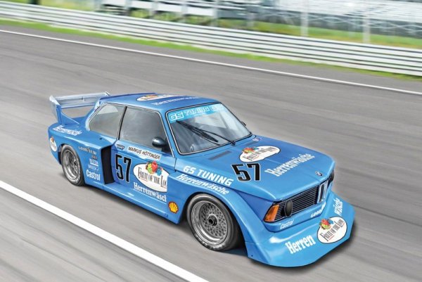 Italeri 3626 B.M.W. 320 Group 5 1/24