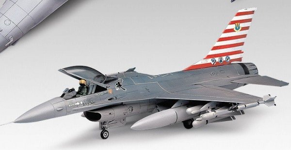 Academy 12259 F-16A/C (1:48)
