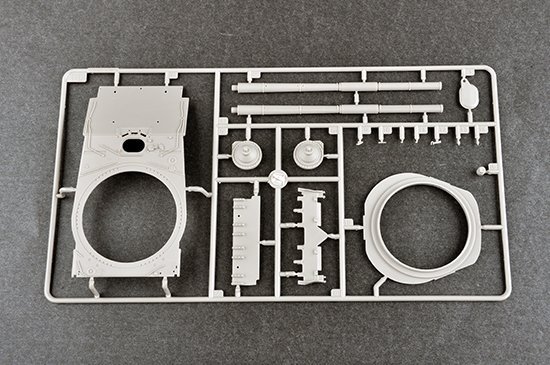 Trumpeter 09527 Russian T-80UD MBT 1/35