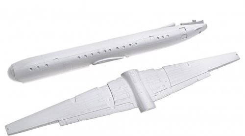 A-model 72022 Ilyushin IL-22M 1/72